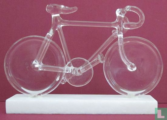 Bicycle made of glass - Image 1
