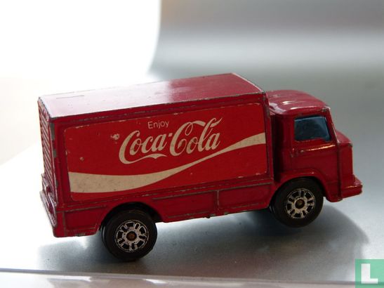 Leyland Terrier 'Coca-Cola' - Image 2