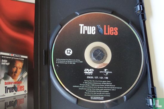 True Lies - Afbeelding 3