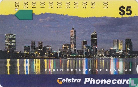 Perth Skyline at Dusk - Afbeelding 1