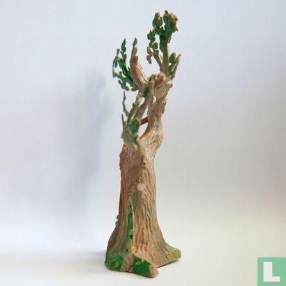 Tree - Image 3
