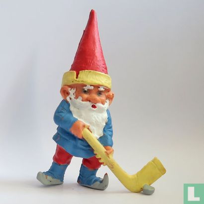 Leprechaun with hockey stick [blue eyes] - Image 1