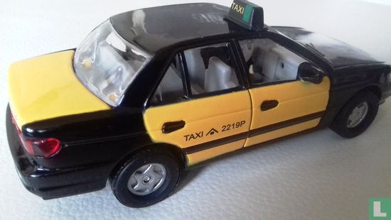 Kia Sephia Taxi Barcelona - Image 2