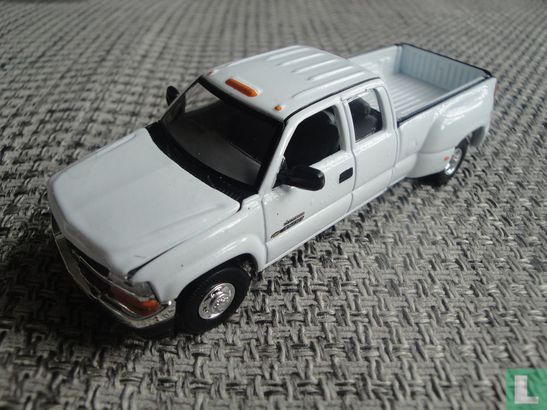 Chevrolet Silverado 3500 - Image 1