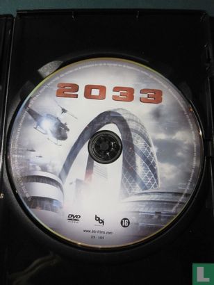 2033 (2009) - Afbeelding 3