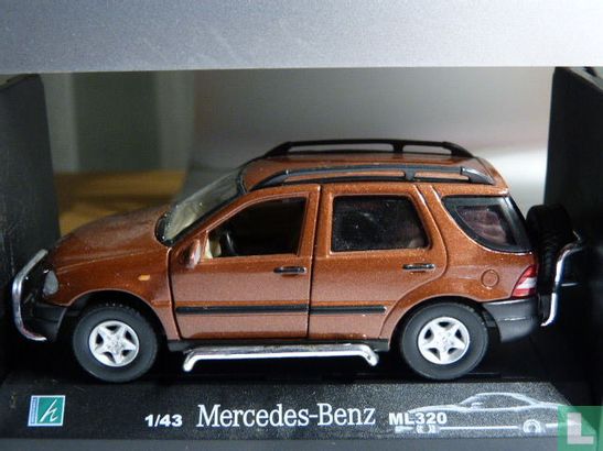 Mercedes-Benz ML320 Offroad - Image 2