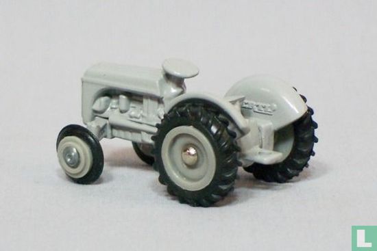 Ford 9N Tractor - Afbeelding 2