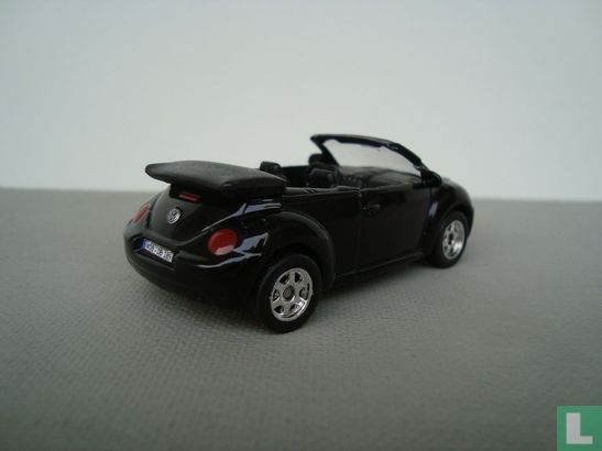 VW New Beetle Cabrio - Image 2