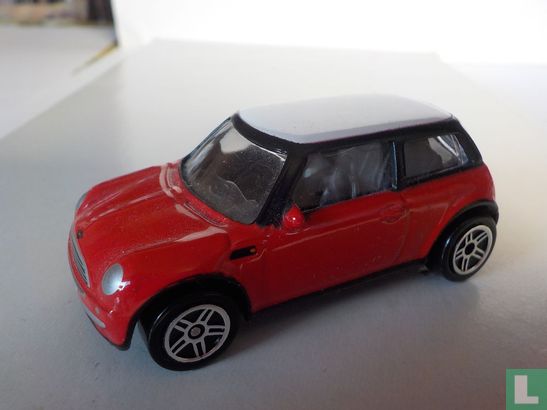 New Mini BMW - Image 1