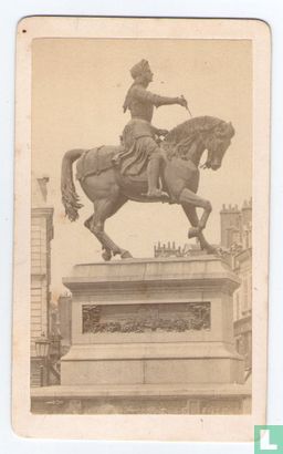 Orléans - Statue de Jeanne d'Arc - Image 1