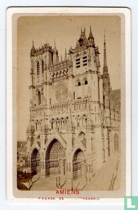 Amiens - Facade de la Cathédrale - Image 1