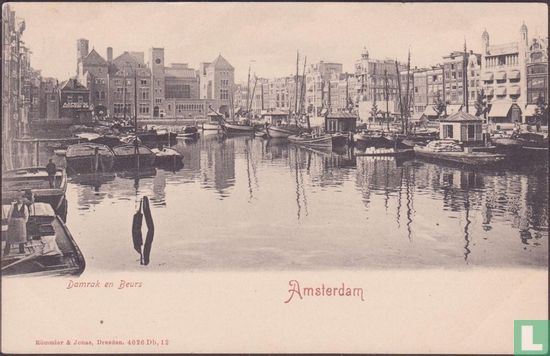 Damrak en Beurs Amsterdam