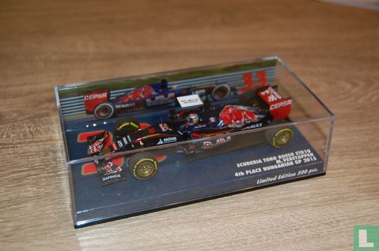 Scuderia Toro Rosso STR10  - Afbeelding 2