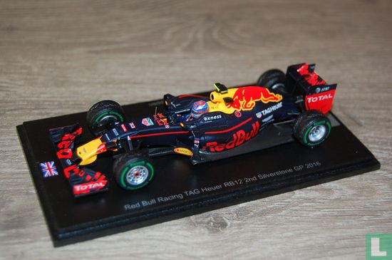 Red Bull Racing TAG Heuer RB12 - Bild 1