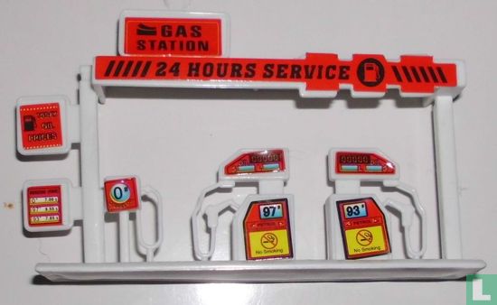 Gas station 24 hours service - Image 1