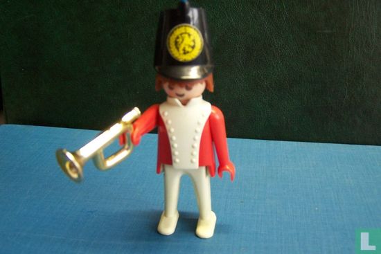 Huzaar met trompet