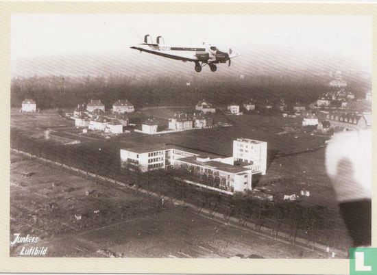 Bauhaus Dessau mit Junkers G 31, Junkers-Luftbild-Zentrale, 1927 - Image 1