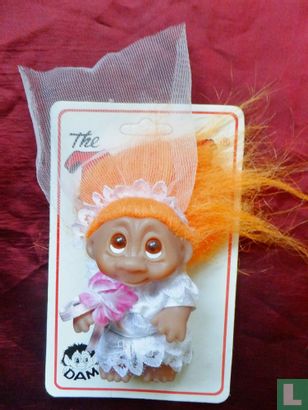 Troll Bride (orange) - Image 1