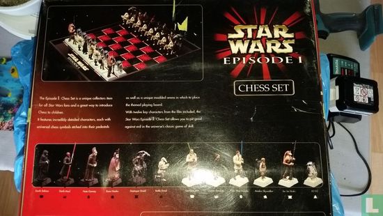 Star wars episode 1 chess set - Image 1