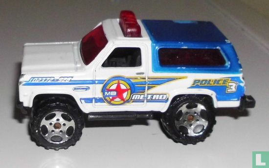 Chevy Blazer 4x4 'Police' - Image 1