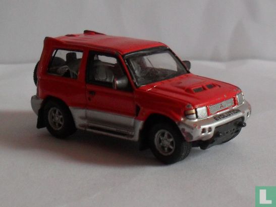 Mitsubishi Pajero - Image 1