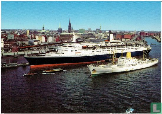 HAMBURG - mit Queen Elizabeth 2 + Kühlschiff POMONA