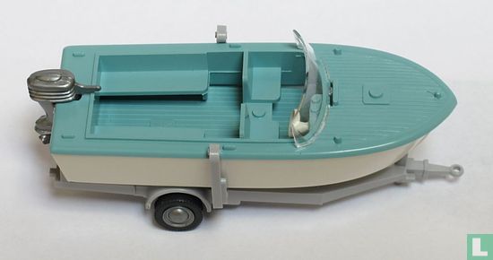 Motorboot op trailer - Image 2