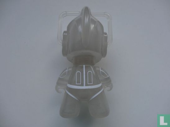 Army of Ghosts Cyberman Titans Vinyl Figure - Image 2