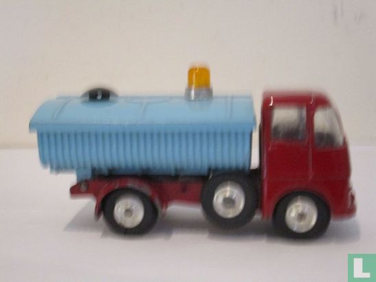 Neville Cement Tipper Body on E.R.F. Chassis - Afbeelding 2