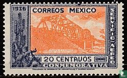 Pont de l'autoroute N.Laredo