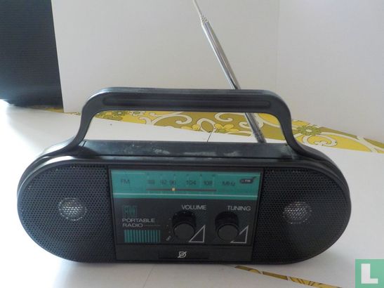 D 35.000 Portable FM  Radio - Afbeelding 1