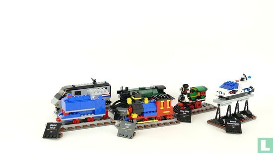 Lego 4002016 50 Years on Track - Image 2