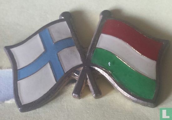 Vlaggen Finland-Hongarije