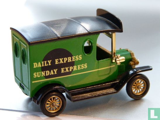 Ford Model-T Van 'Daily Express Sunday Express' - Image 3
