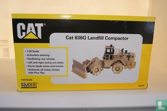 CAT 836G Landfill Compactor - Image 3