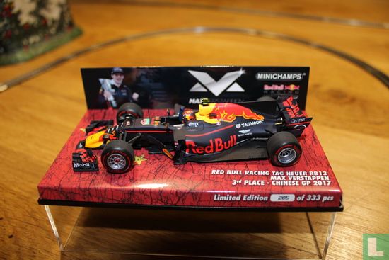 Red Bull Racing Tag Heuer RB13