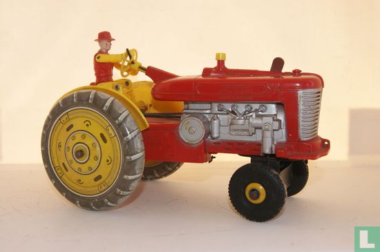 Battery Operated Reversible Diesel Tractor - Image 3