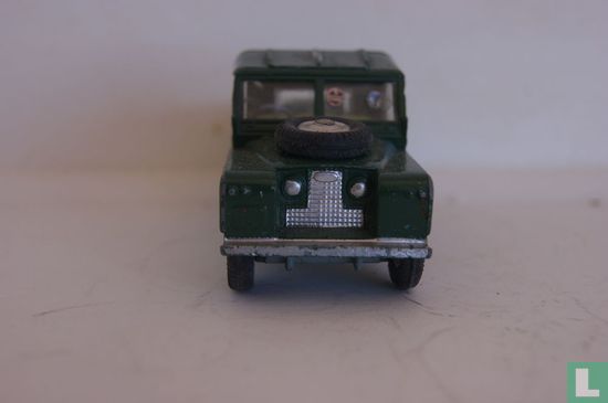 Land Rover Defender 109 W.B. - Bild 3