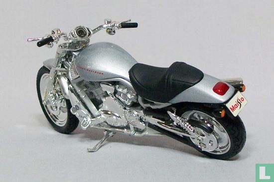 Harley-Davidson 2002 VRSCA V-Rod - Image 2