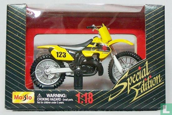 Suzuki RM250 #123 - Image 3