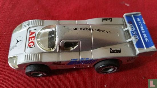 Mercedes V8 Sauber - Bild 2