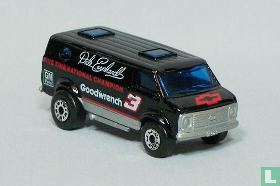 Chevy Van 'Goodwrench' - Image 1