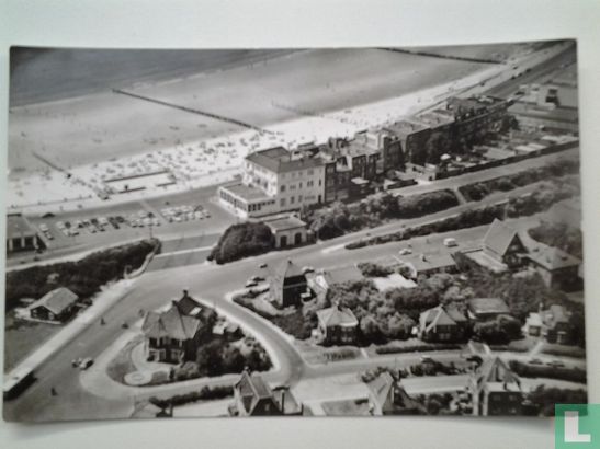 Boulevard en strand - Afbeelding 1