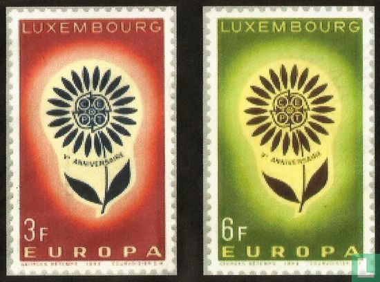 Europa – Fleur à 22 pétales 