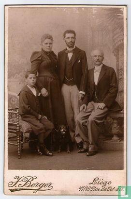 Familieportret met hond - Bild 1