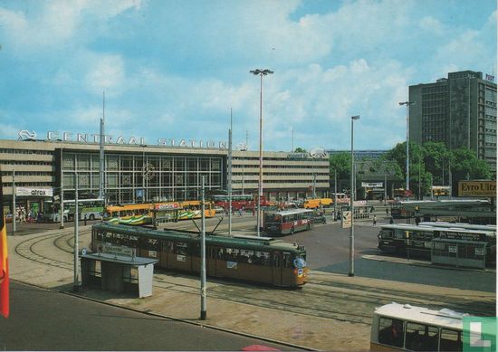Centraal Station met stationsplein - Afbeelding 1