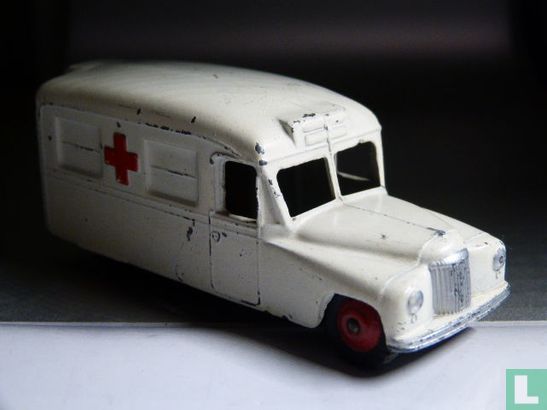 Daimler Ambulance - Afbeelding 1