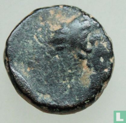 Seleucid Empire AE17 (Antiochos IV Epiphanes, naked Apollo with bow) 175-164 BCE - Afbeelding 2