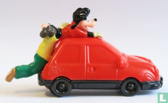 Goofy and Max in red car - Image 2