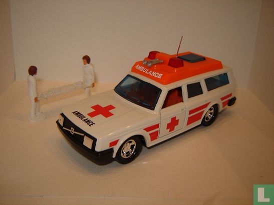 Volvo Ambulance - Image 3